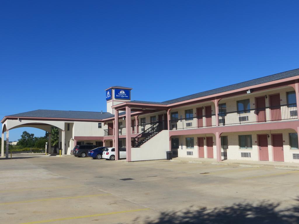 Americas Best Value Inn&Suites Hempstead Exterior foto