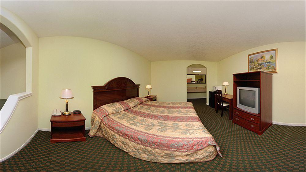 Americas Best Value Inn&Suites Hempstead Exterior foto