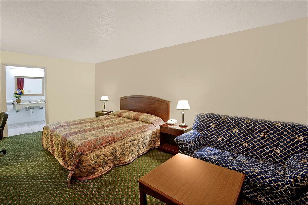 Americas Best Value Inn&Suites Hempstead Exterior foto