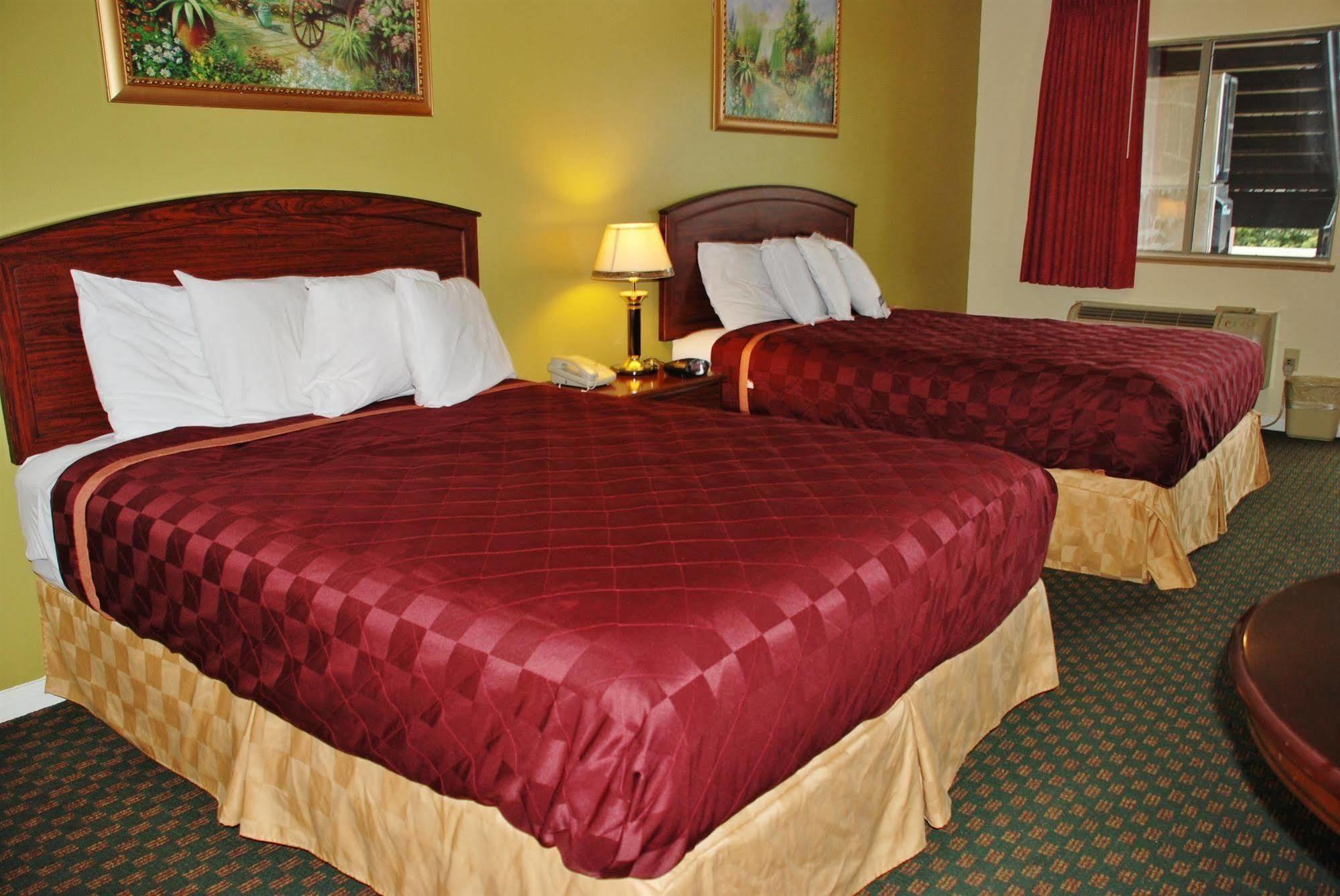 Americas Best Value Inn&Suites Hempstead Exterior foto